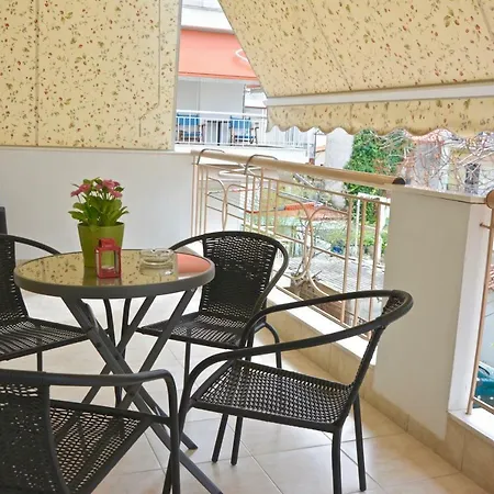 Alex Superior Apartment